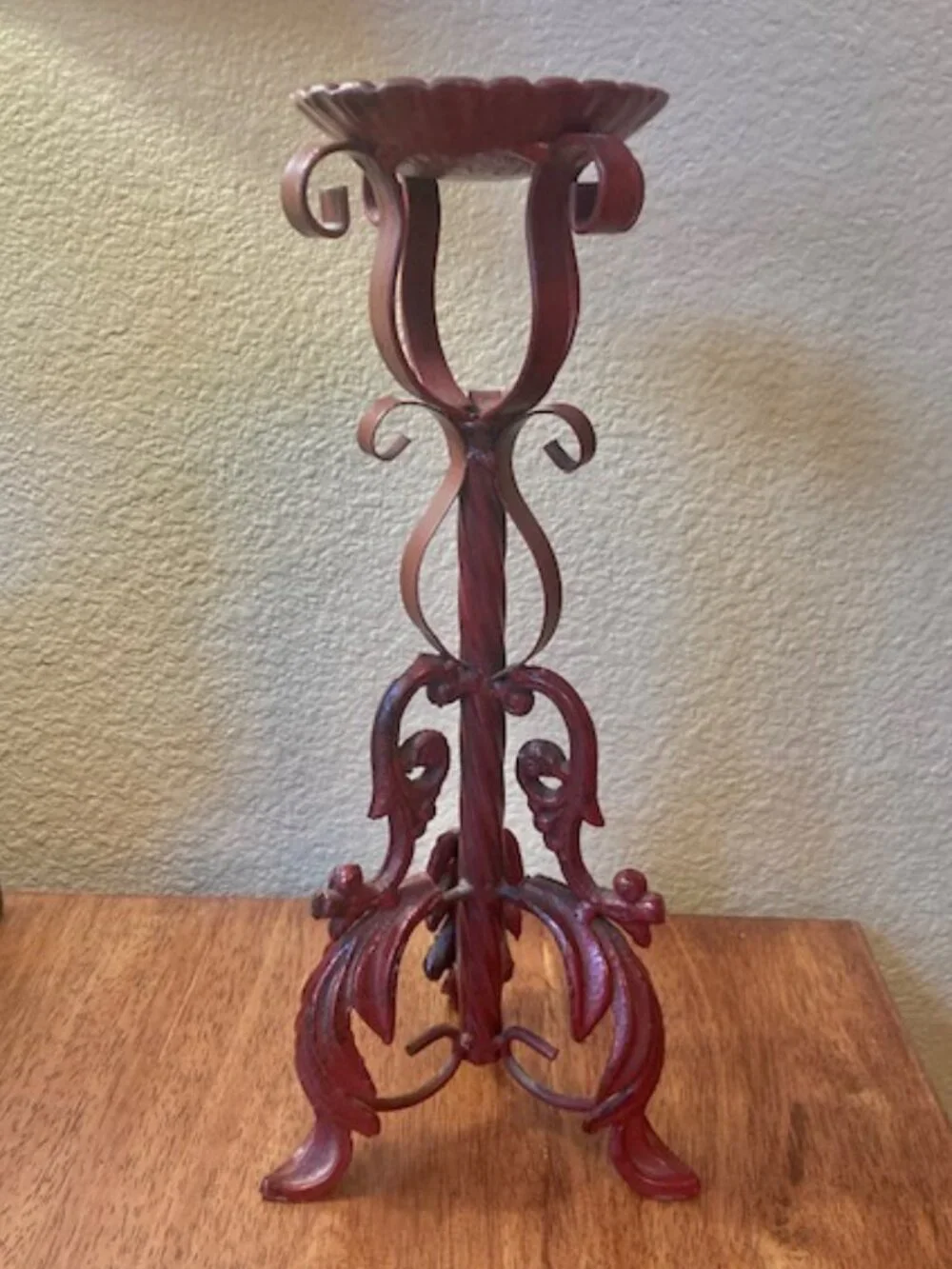 🌹 Vintage Red Wrought Iron Candle Holder